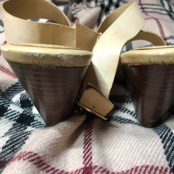 Bcbg Leather Strappy Sandals 8.5 great shape! - Picture 5 of 8